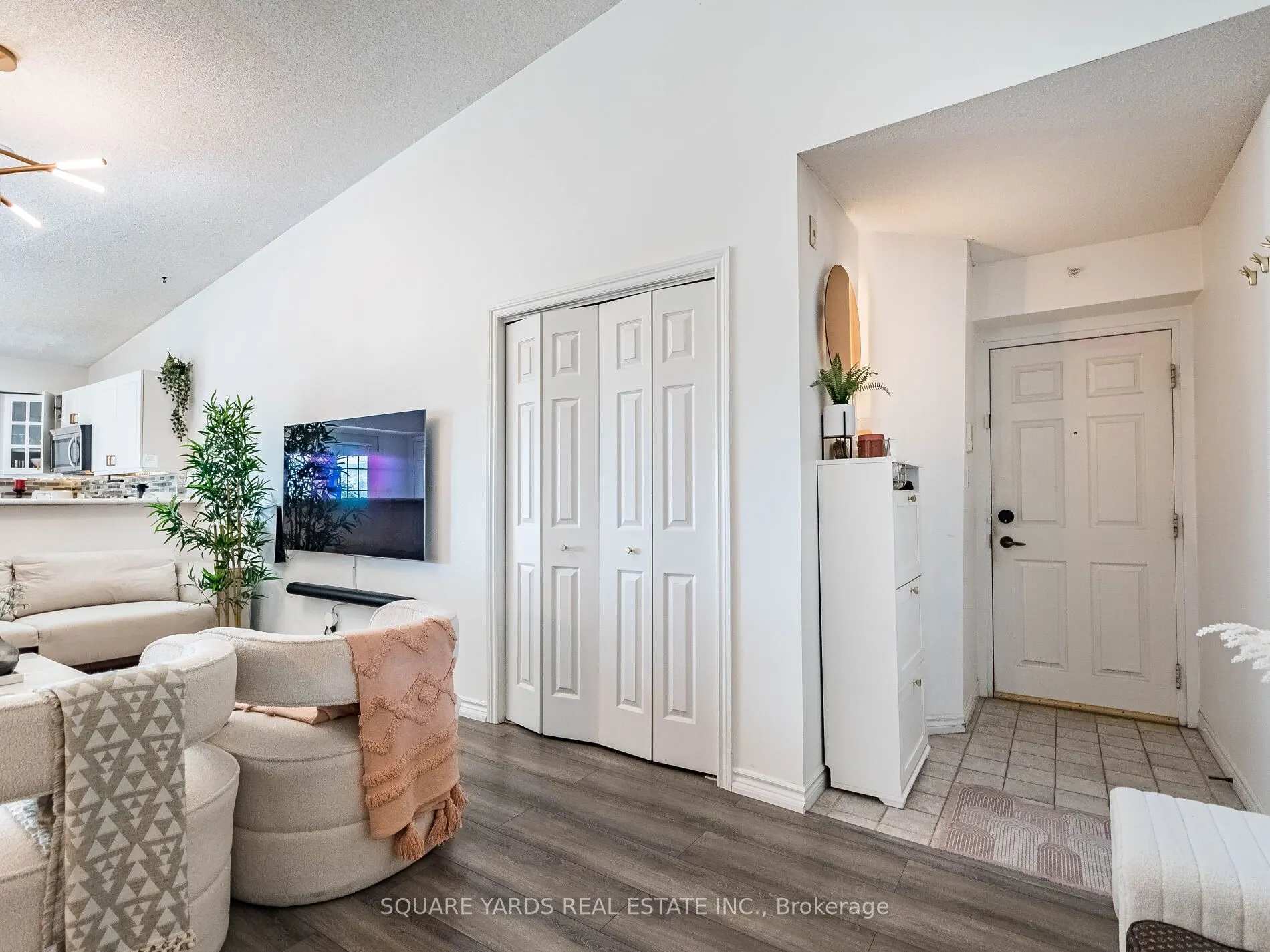 4015 Kilmer Drive, #402