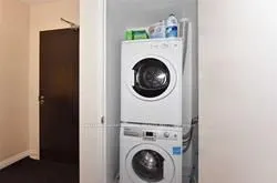 9 Valhalla Inn Road E, #1611