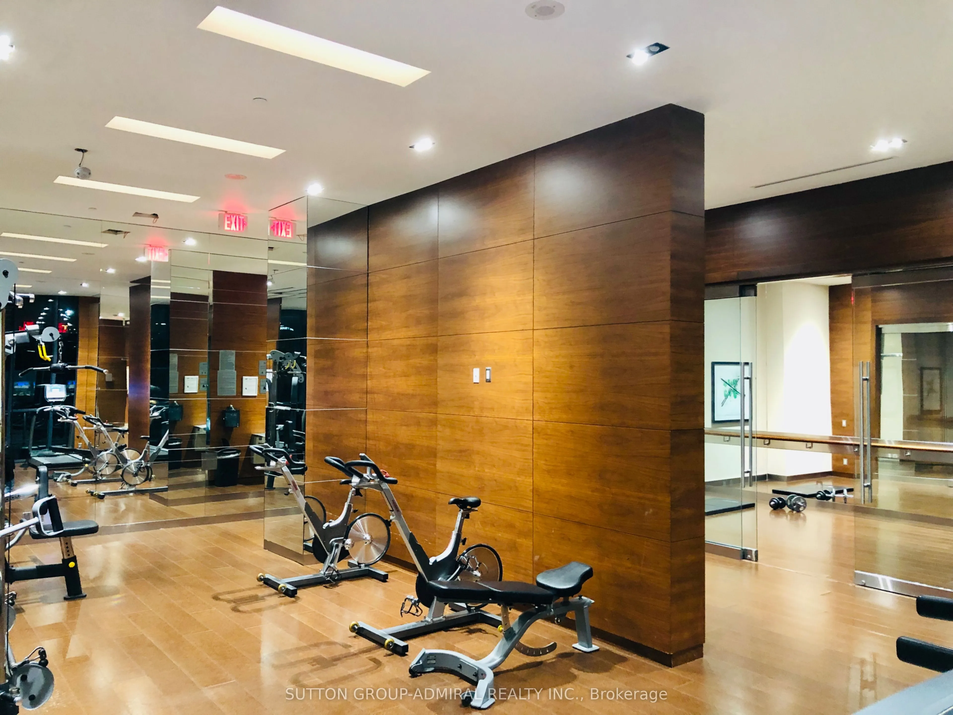 9 Valhalla Inn Road E, #1611