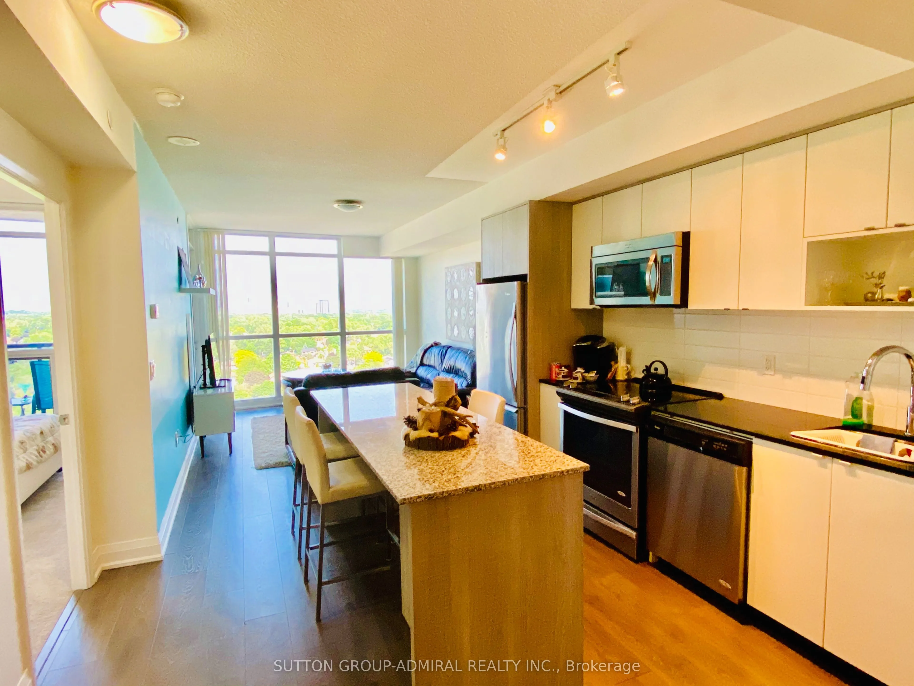 9 Valhalla Inn Road E, #1611