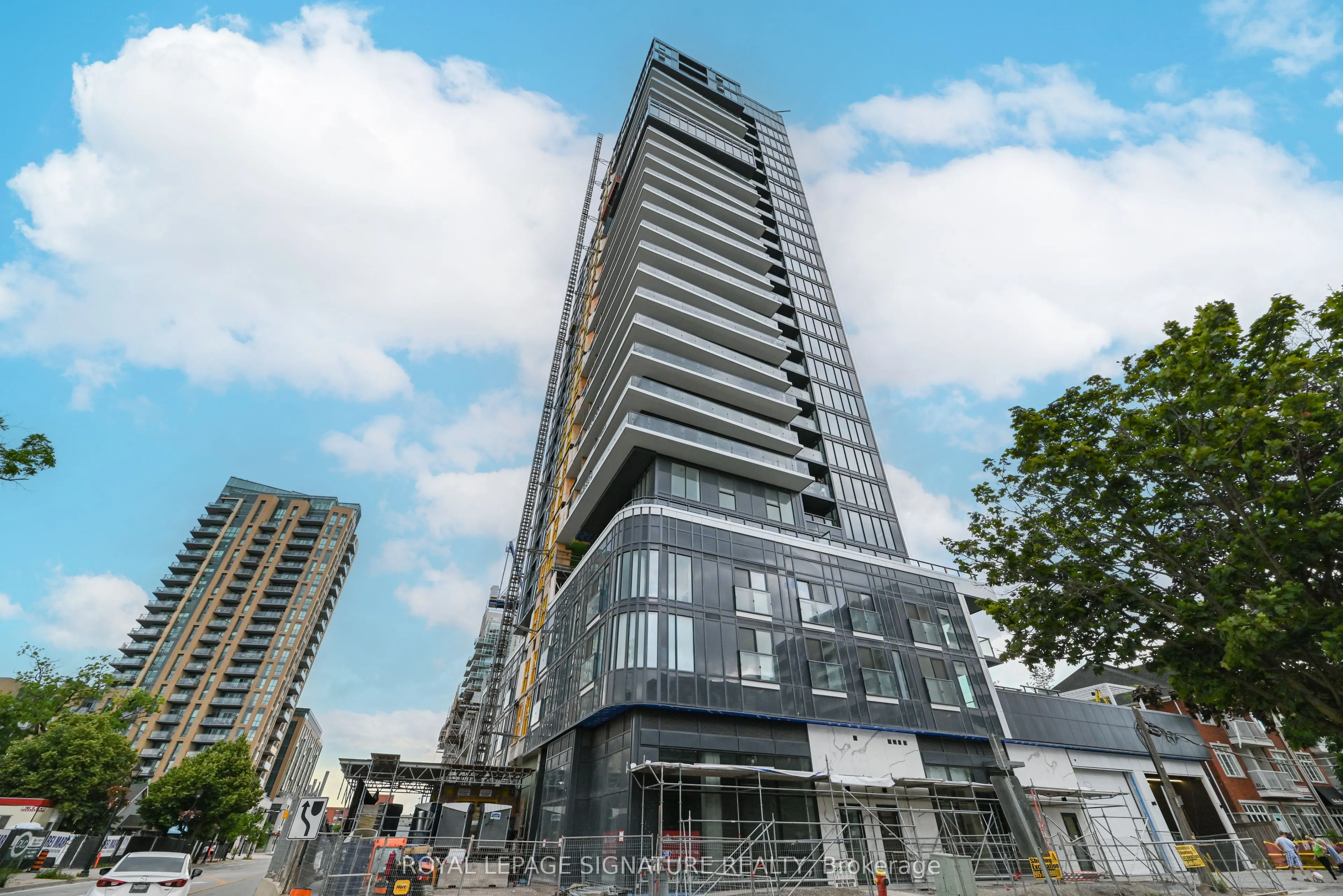 370 Martha Street, #1606