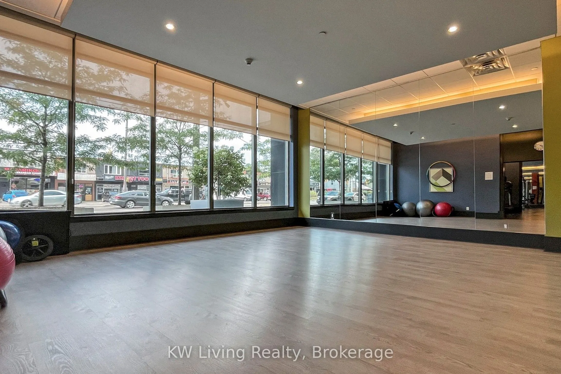 1185 The Queensway, #921