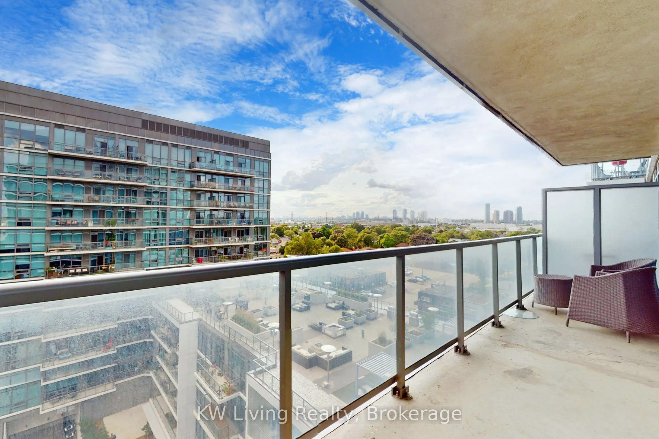 1185 The Queensway, #921