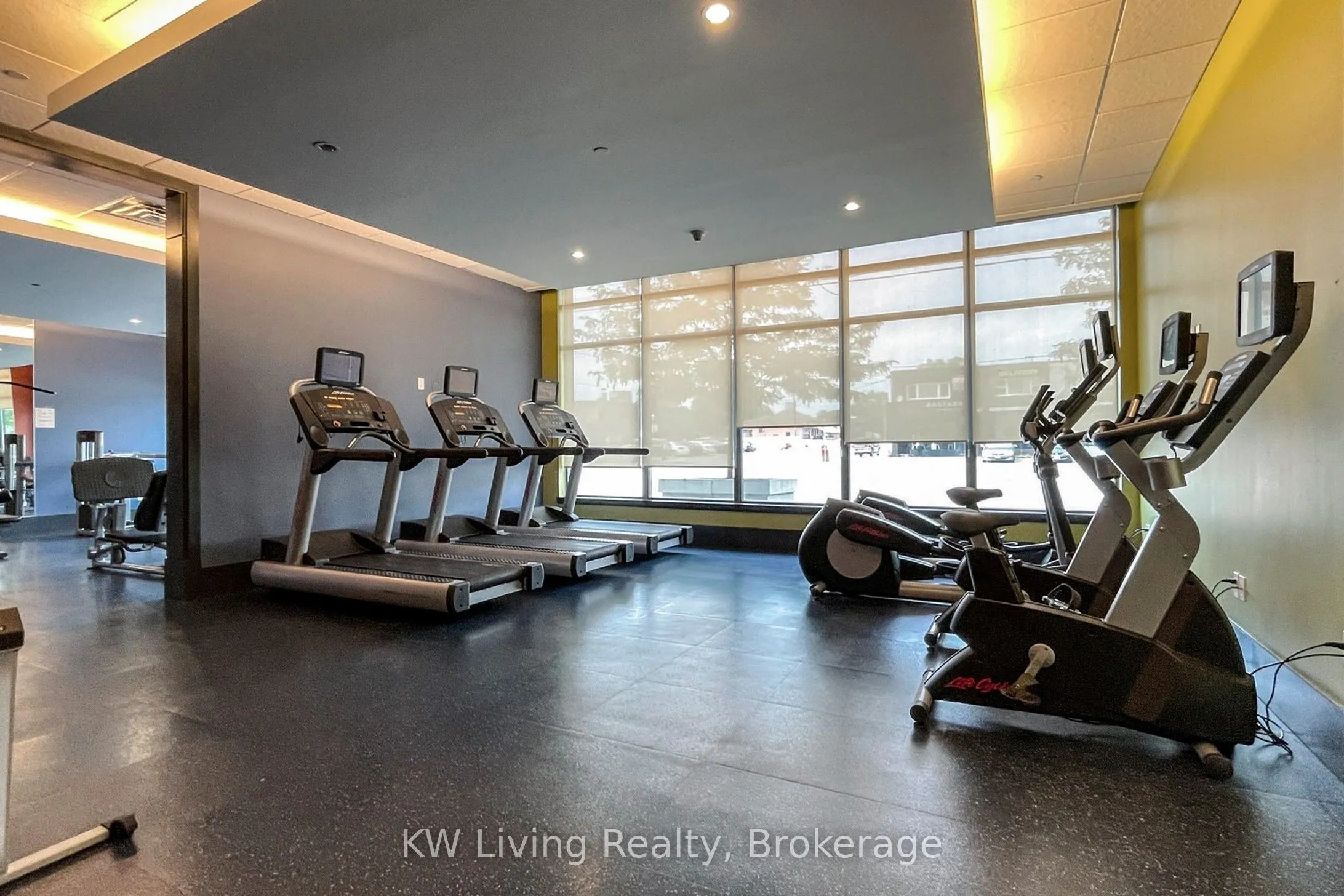 1185 The Queensway, #921