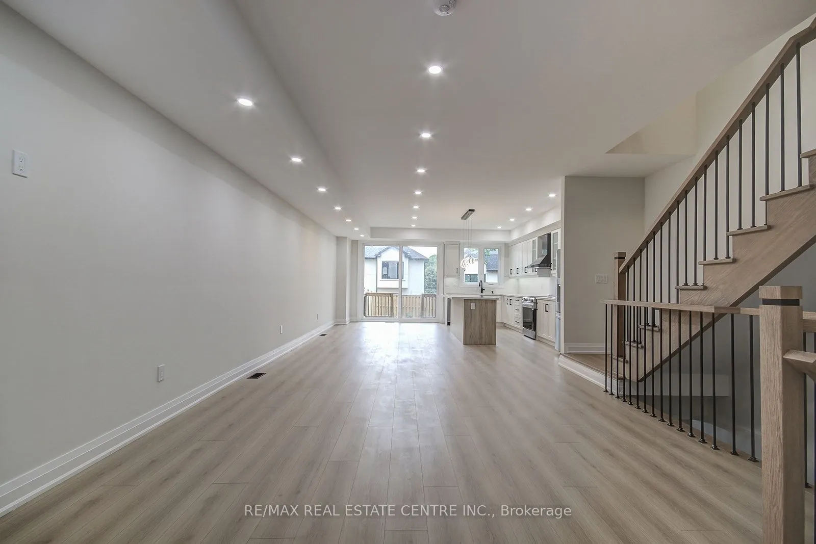 9 Caroline Street, #2