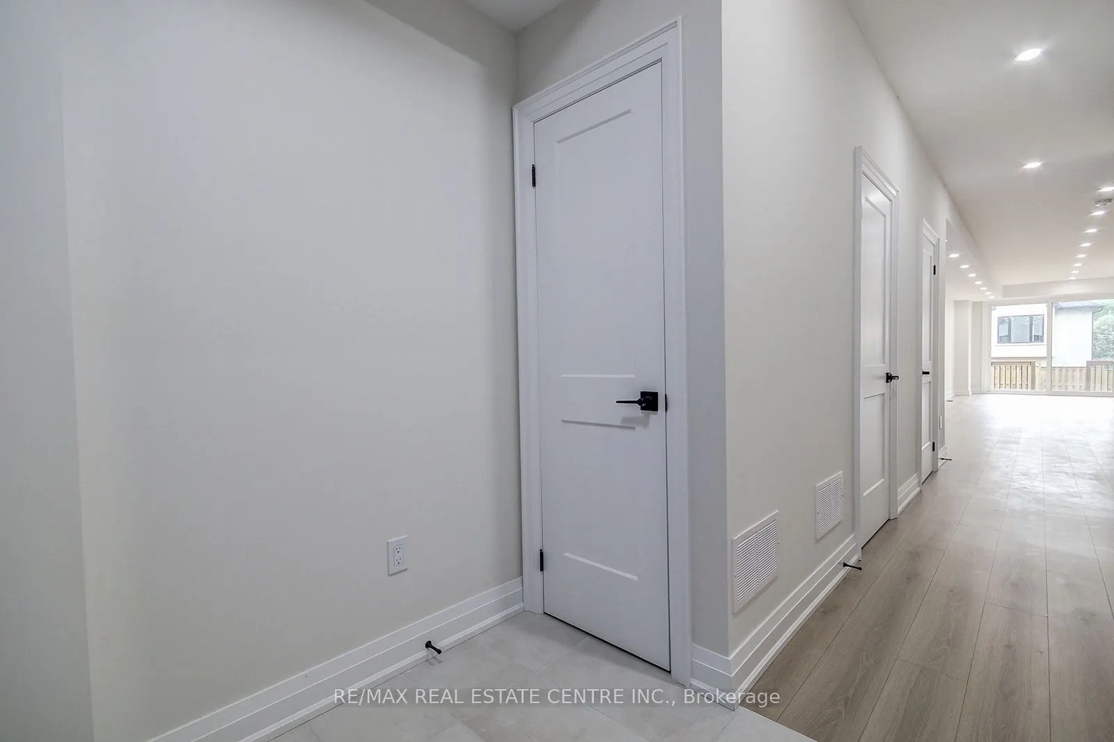 9 Caroline Street, #2