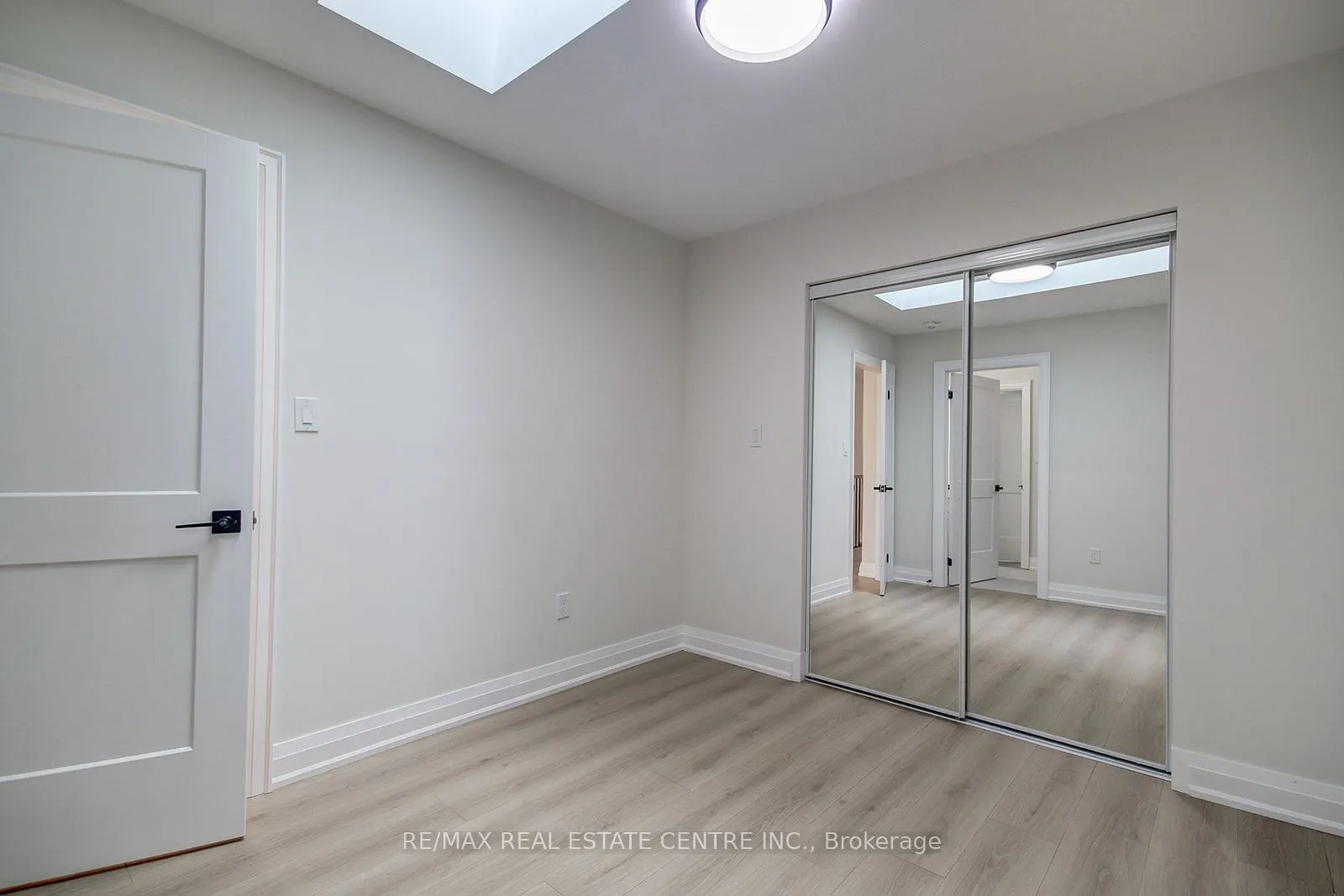 9 Caroline Street, #2