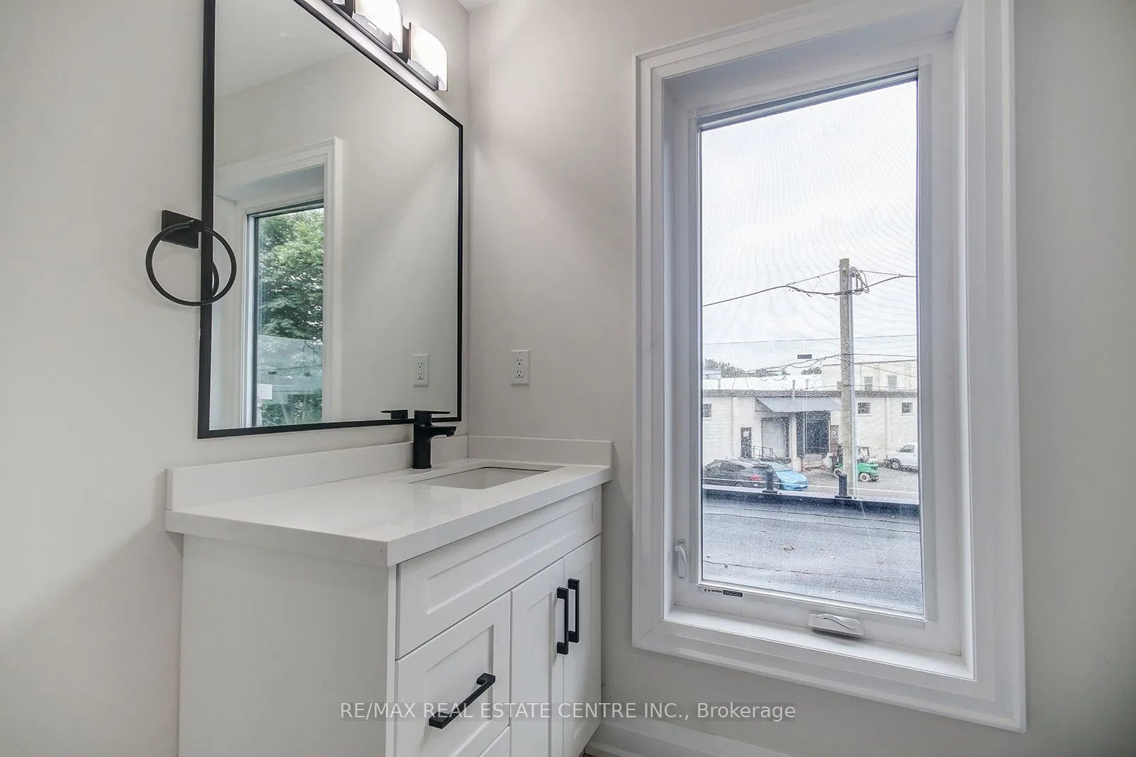 9 Caroline Street, #2