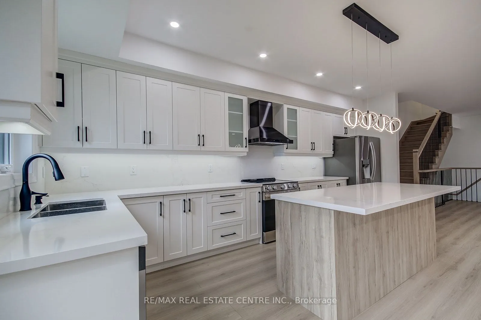 9 Caroline Street, #2