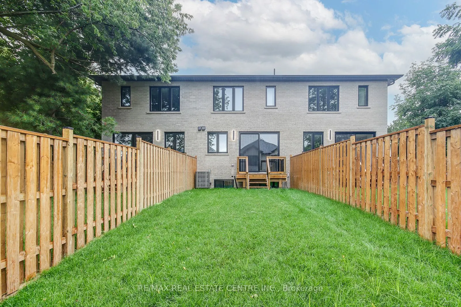9 Caroline Street, #2