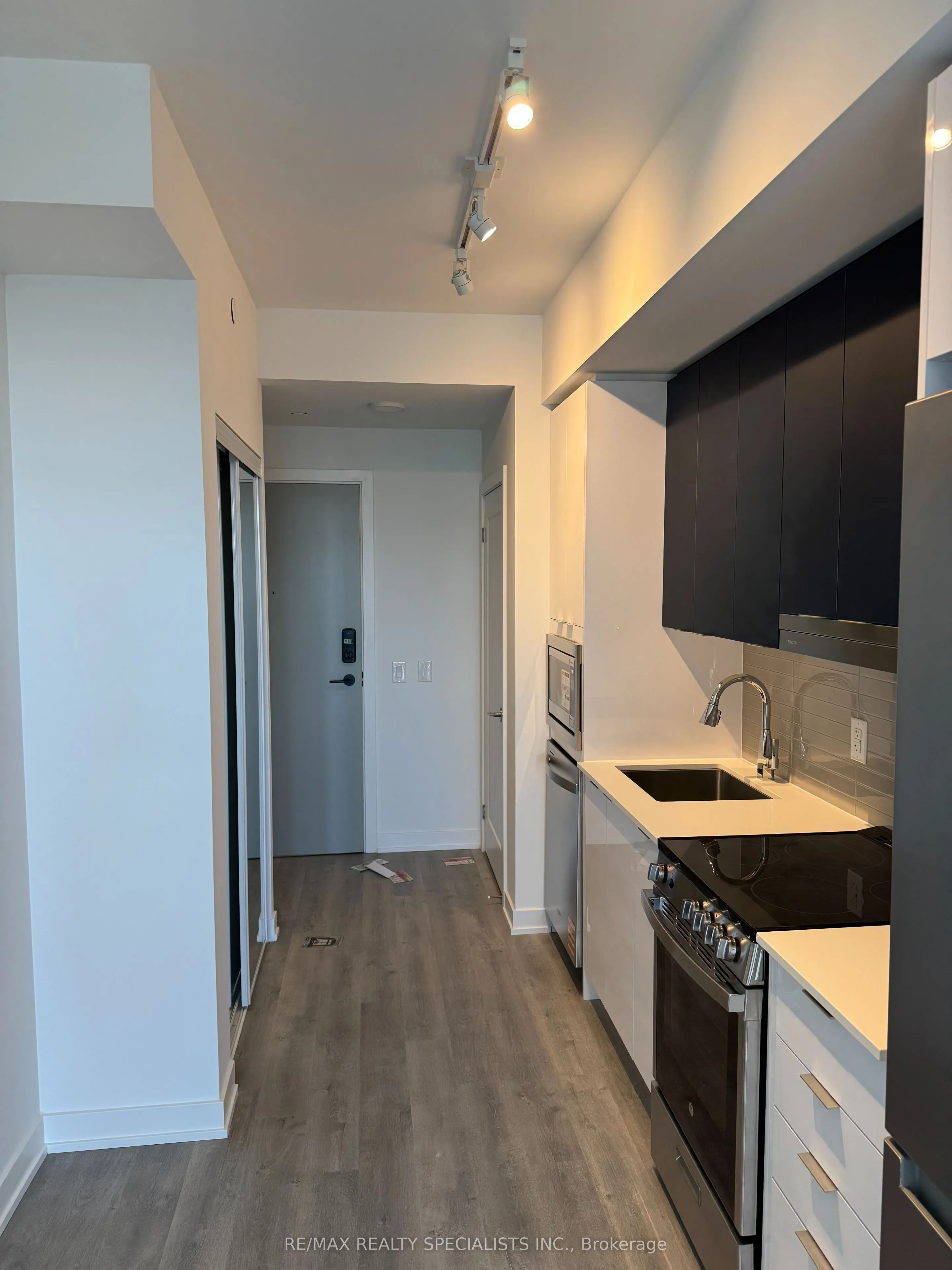 5105 Hurontario Street N, #1810