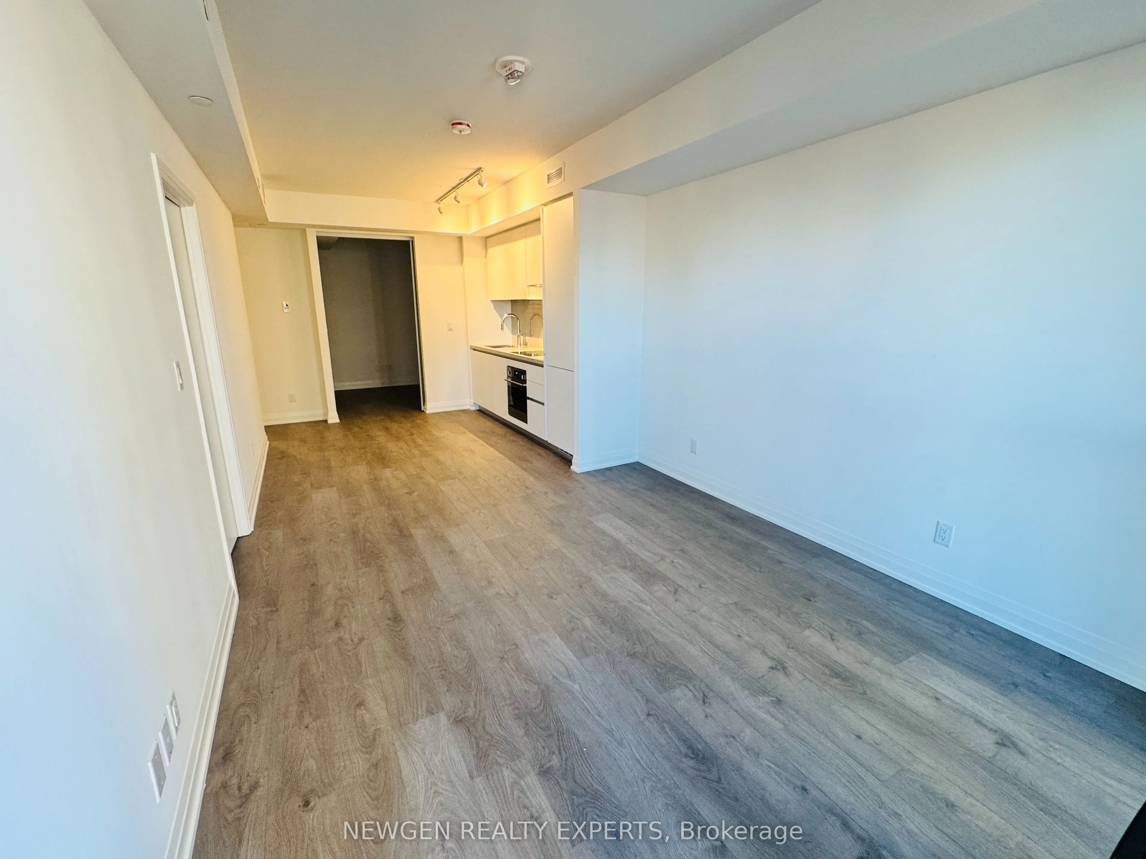 4015 The Exchange, #2301