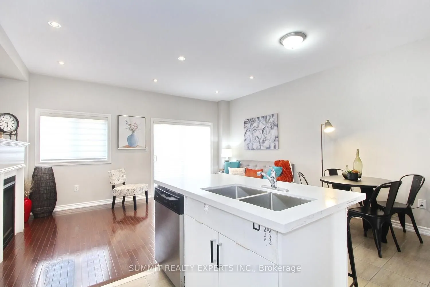 51 Agava Street