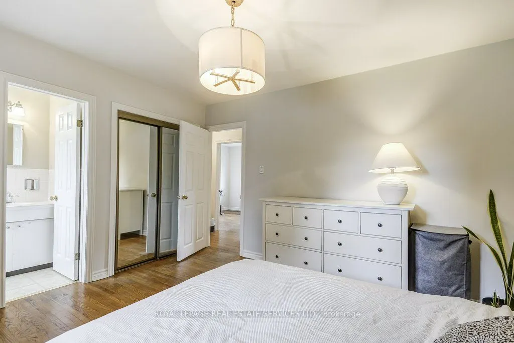 280 Savannah Gate