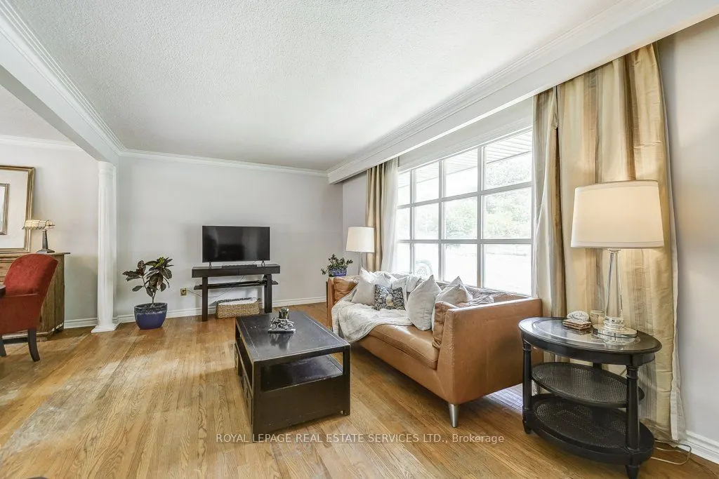 280 Savannah Gate