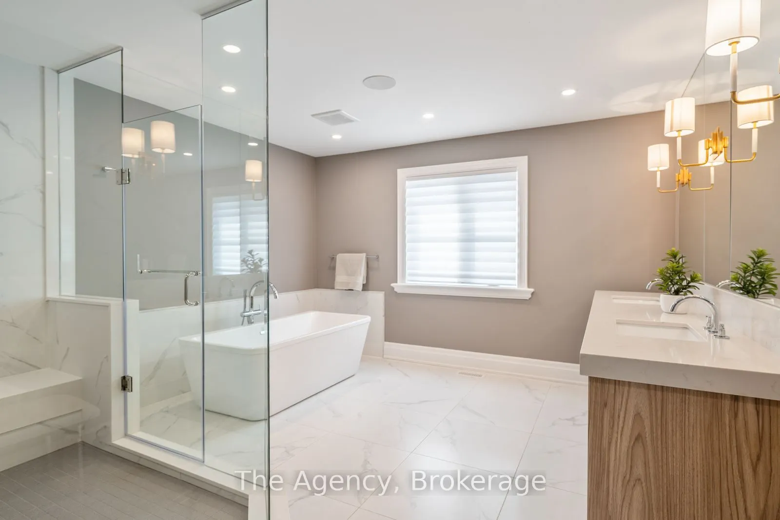 2265 Lakeshore Road, #3