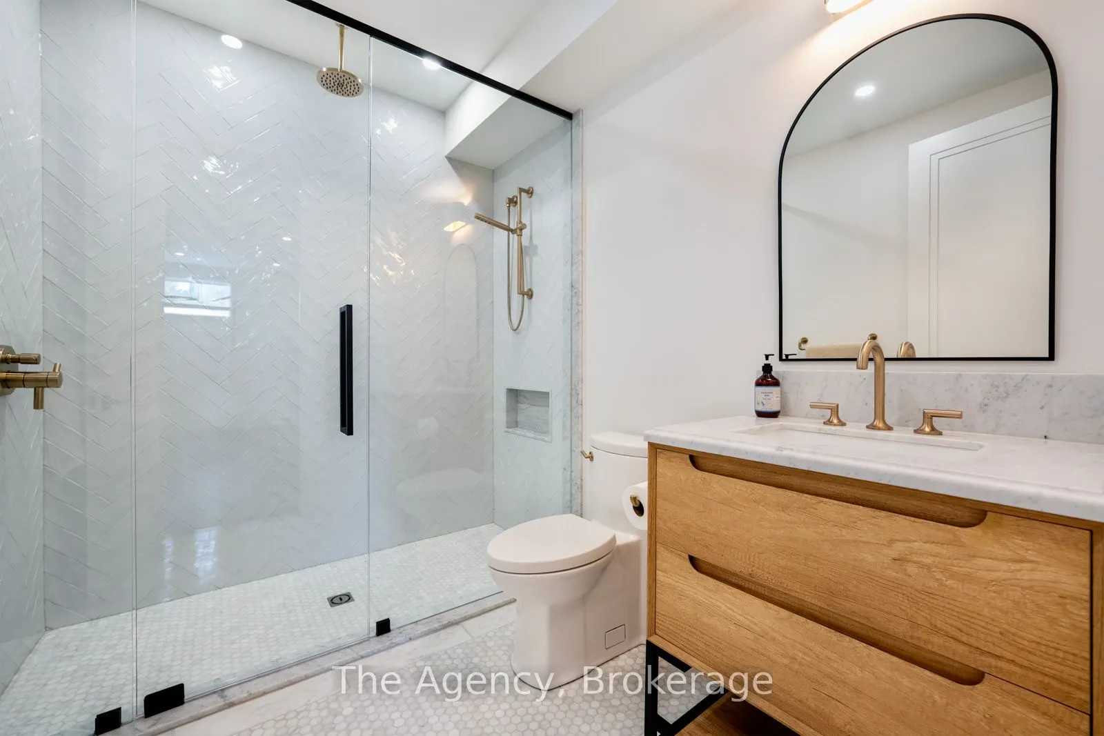 2265 Lakeshore Road, #3