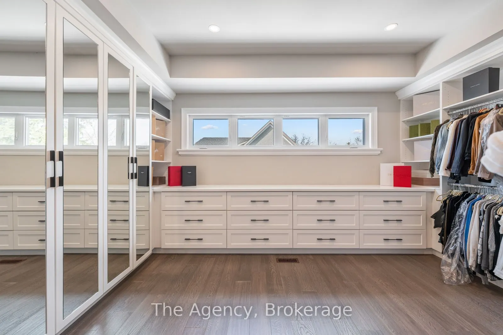2265 Lakeshore Road, #3