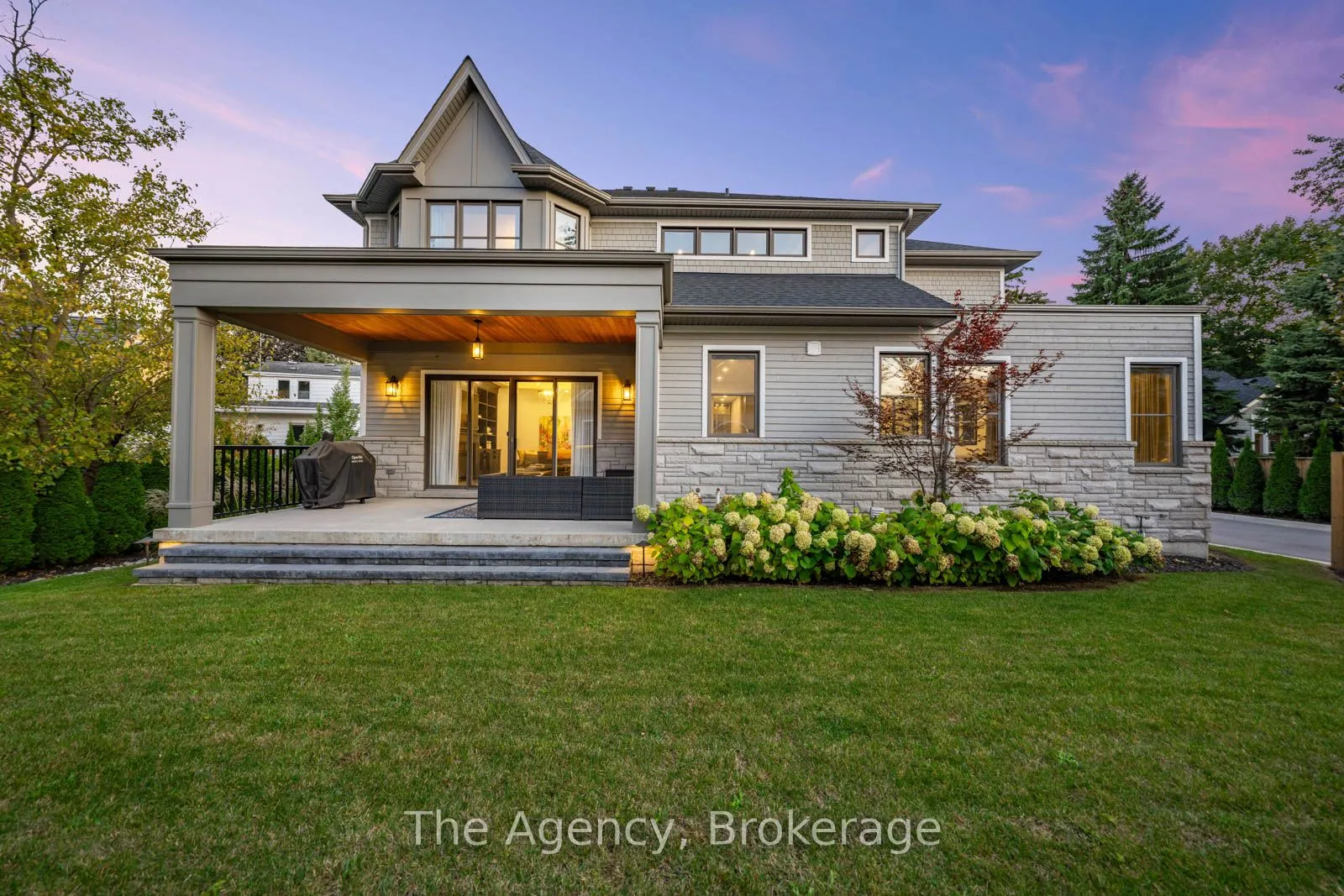 2265 Lakeshore Road, #3