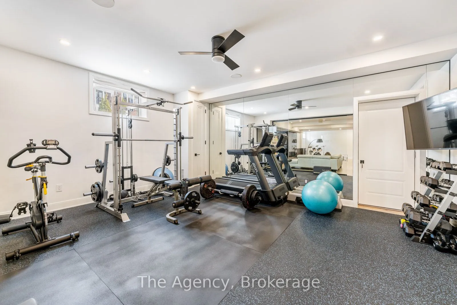 2265 Lakeshore Road, #3