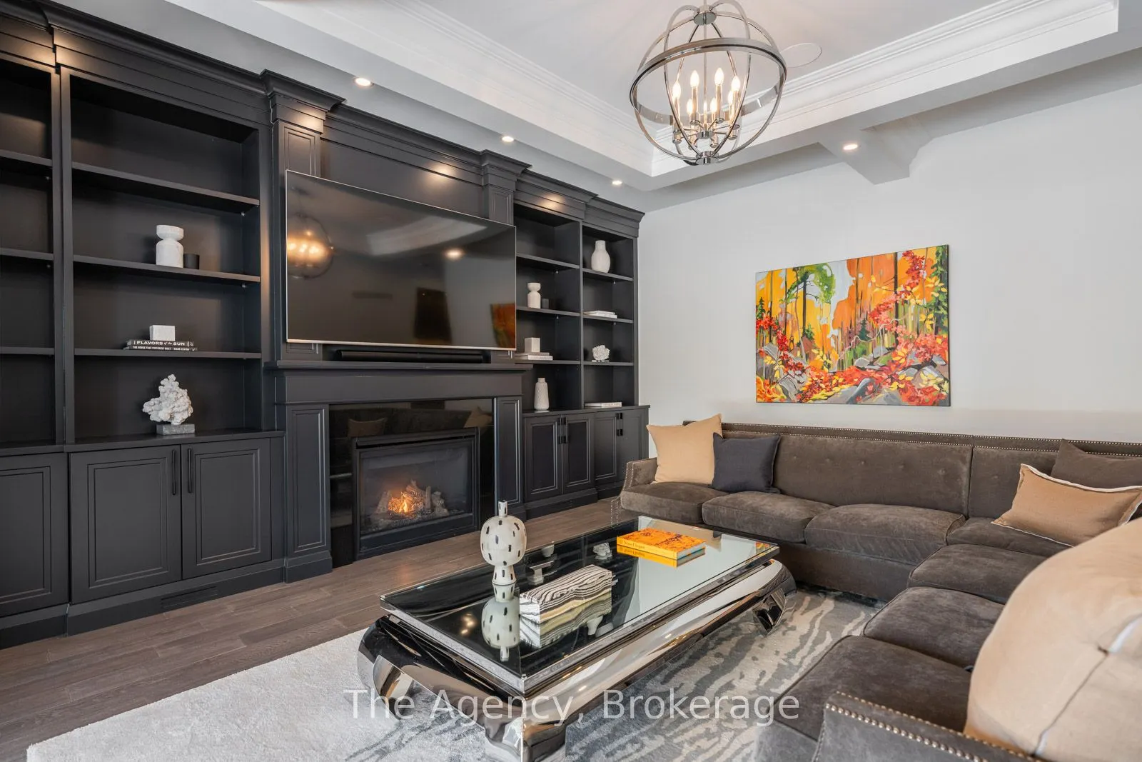 2265 Lakeshore Road, #3