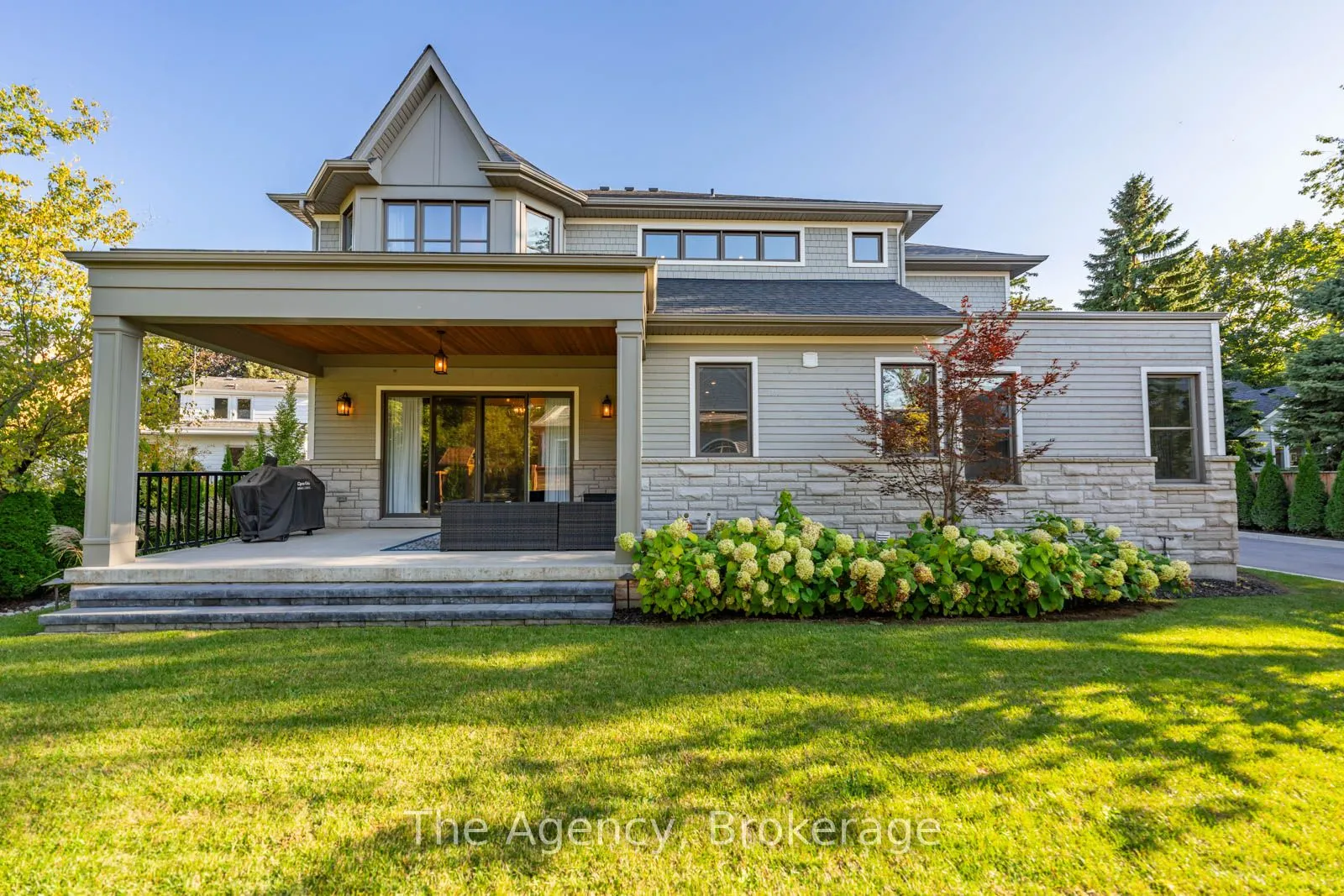 2265 Lakeshore Road, #3