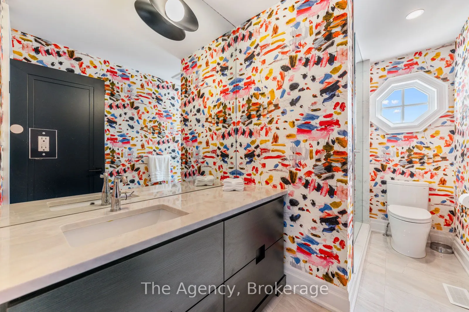 2265 Lakeshore Road, #3