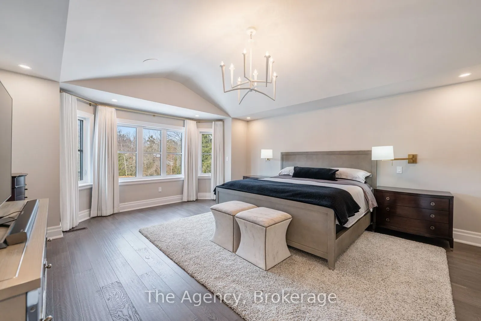 2265 Lakeshore Road, #3