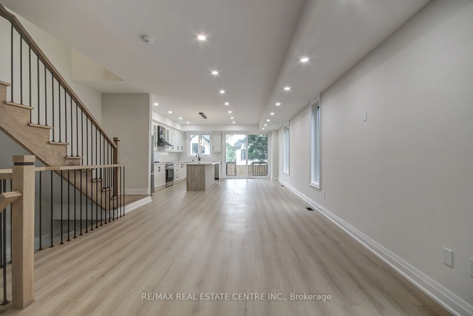 9 Caroline Street, #3