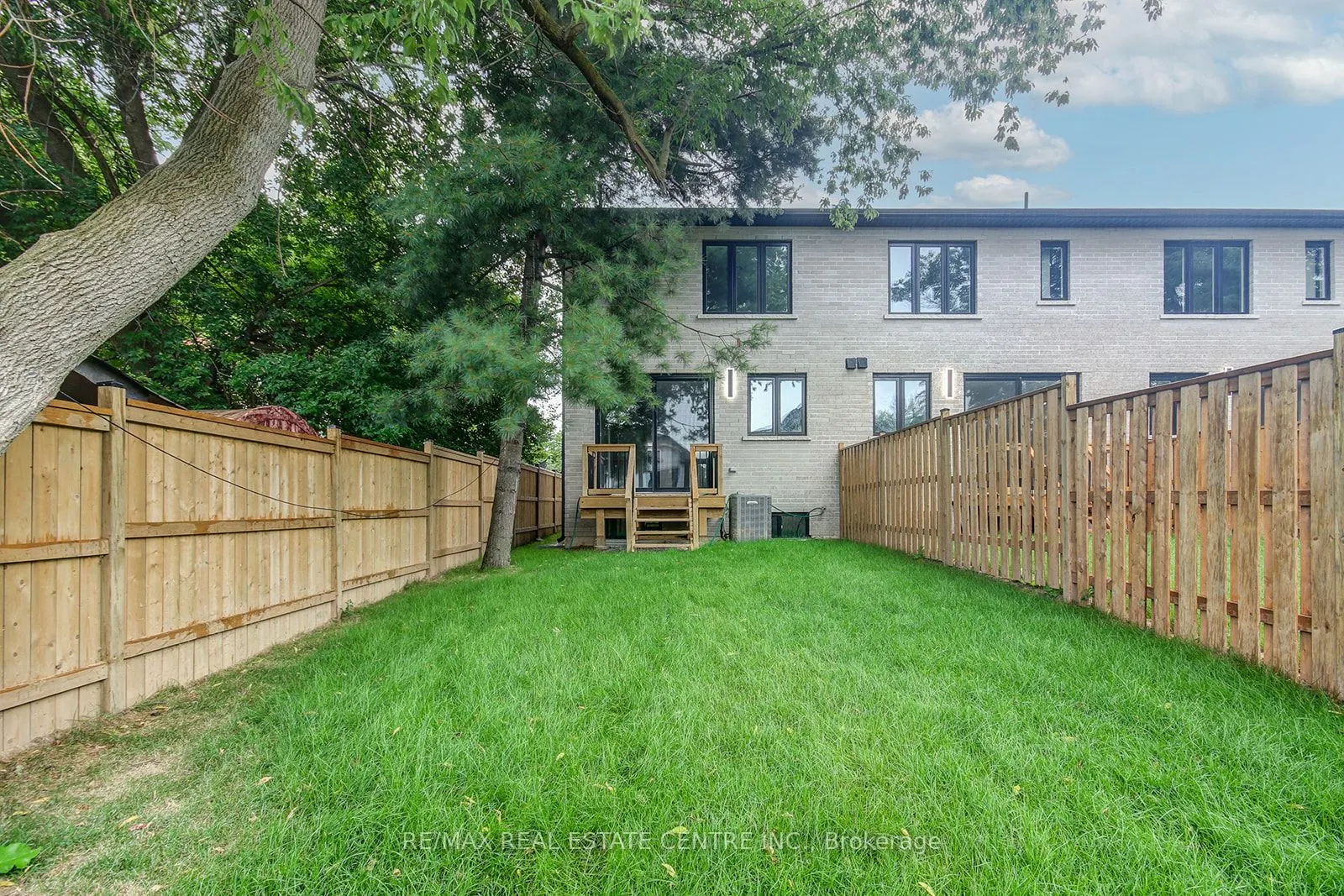 9 Caroline Street, #3