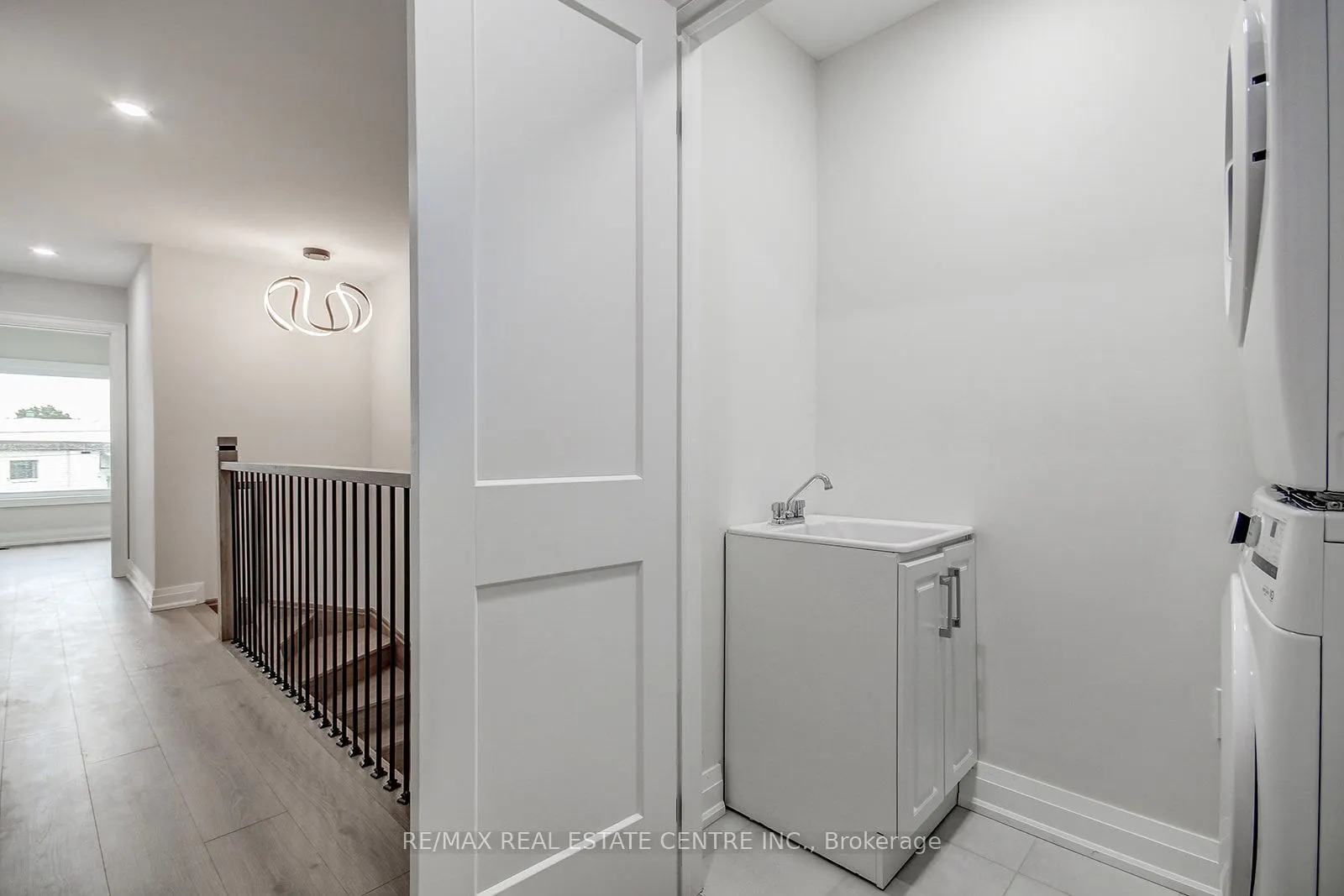 9 Caroline Street, #3