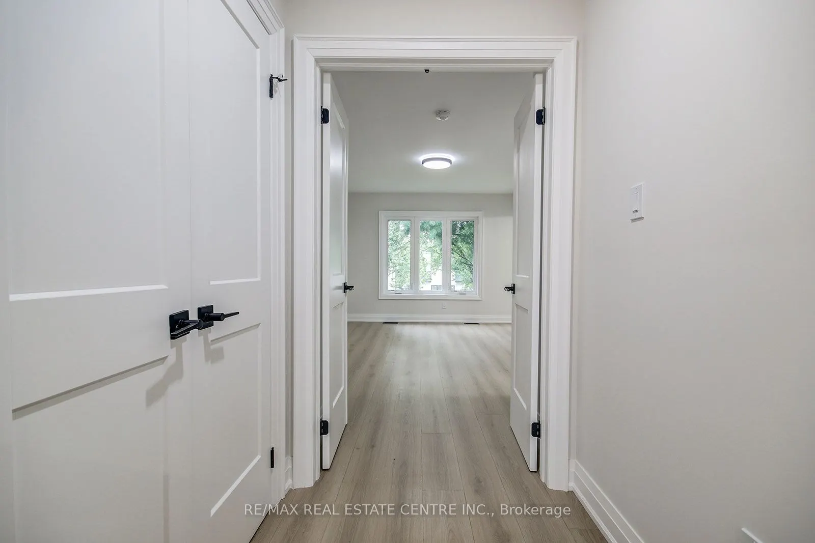 9 Caroline Street, #3