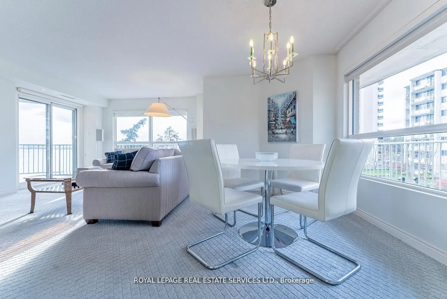 2190 Lakeshore Road, #301