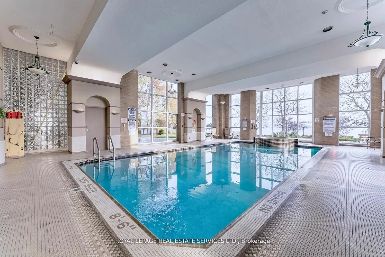 2190 Lakeshore Road, #301