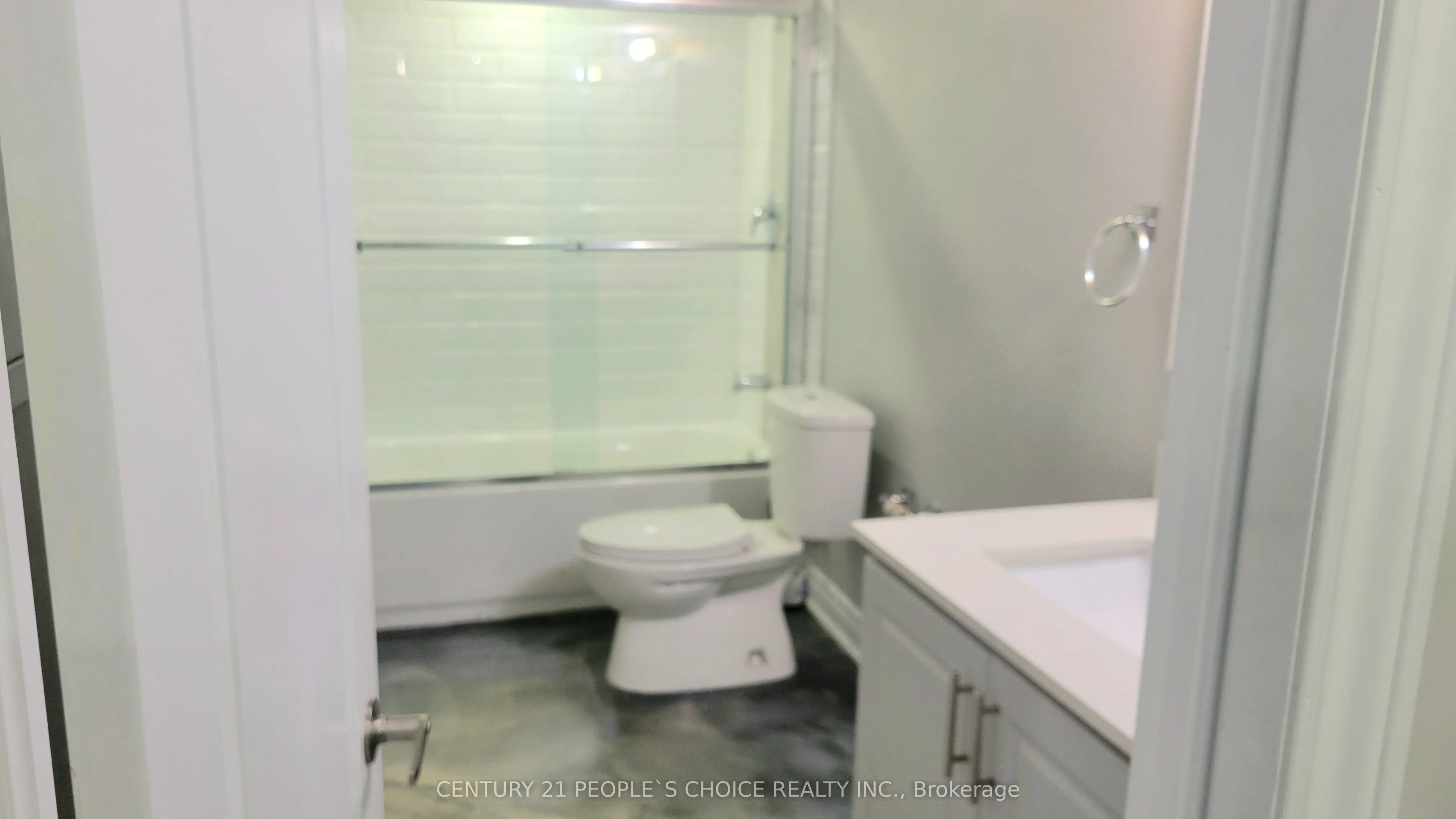 33 Boathouse Road, #BSMT