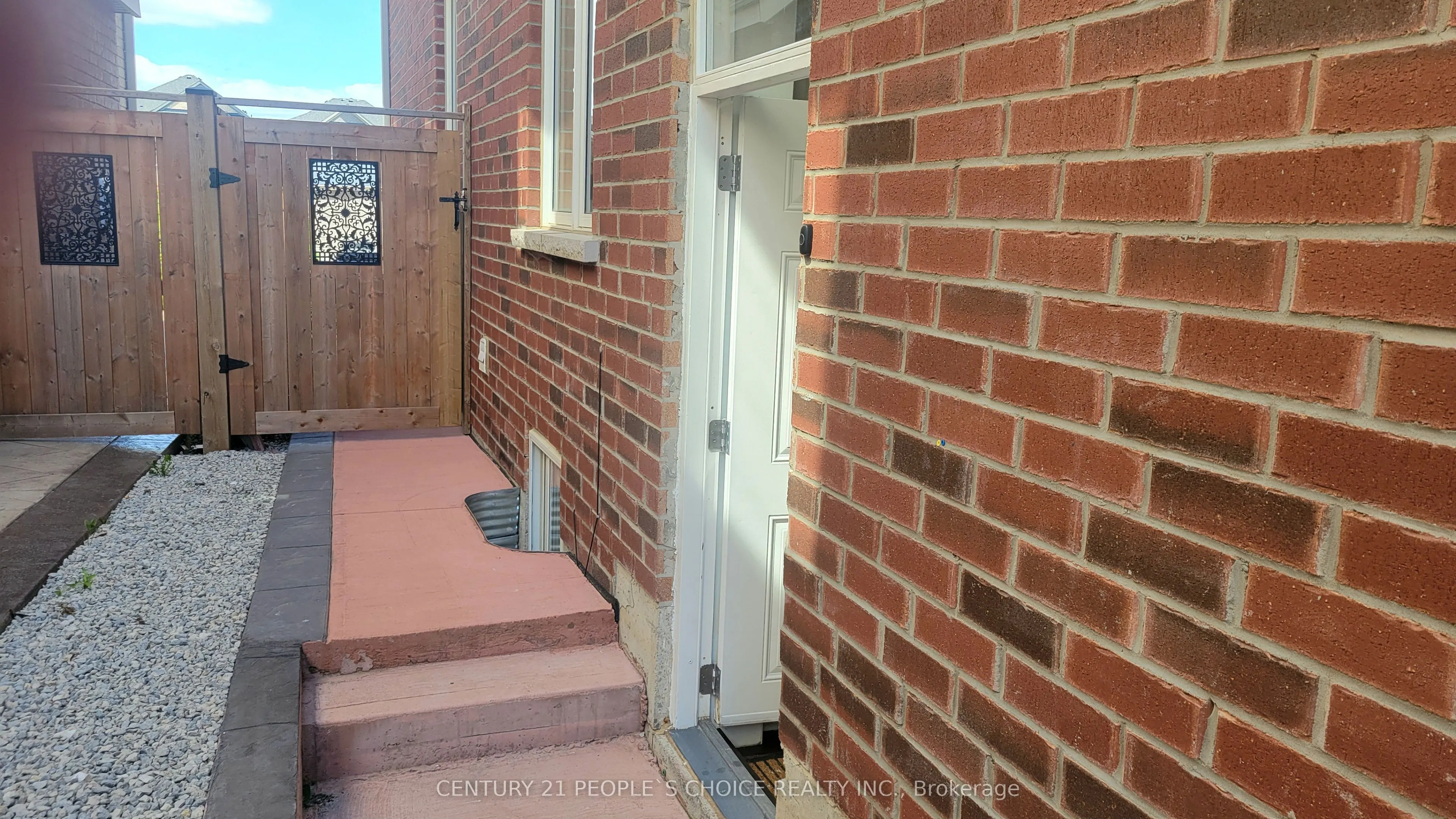 33 Boathouse Road, #BSMT