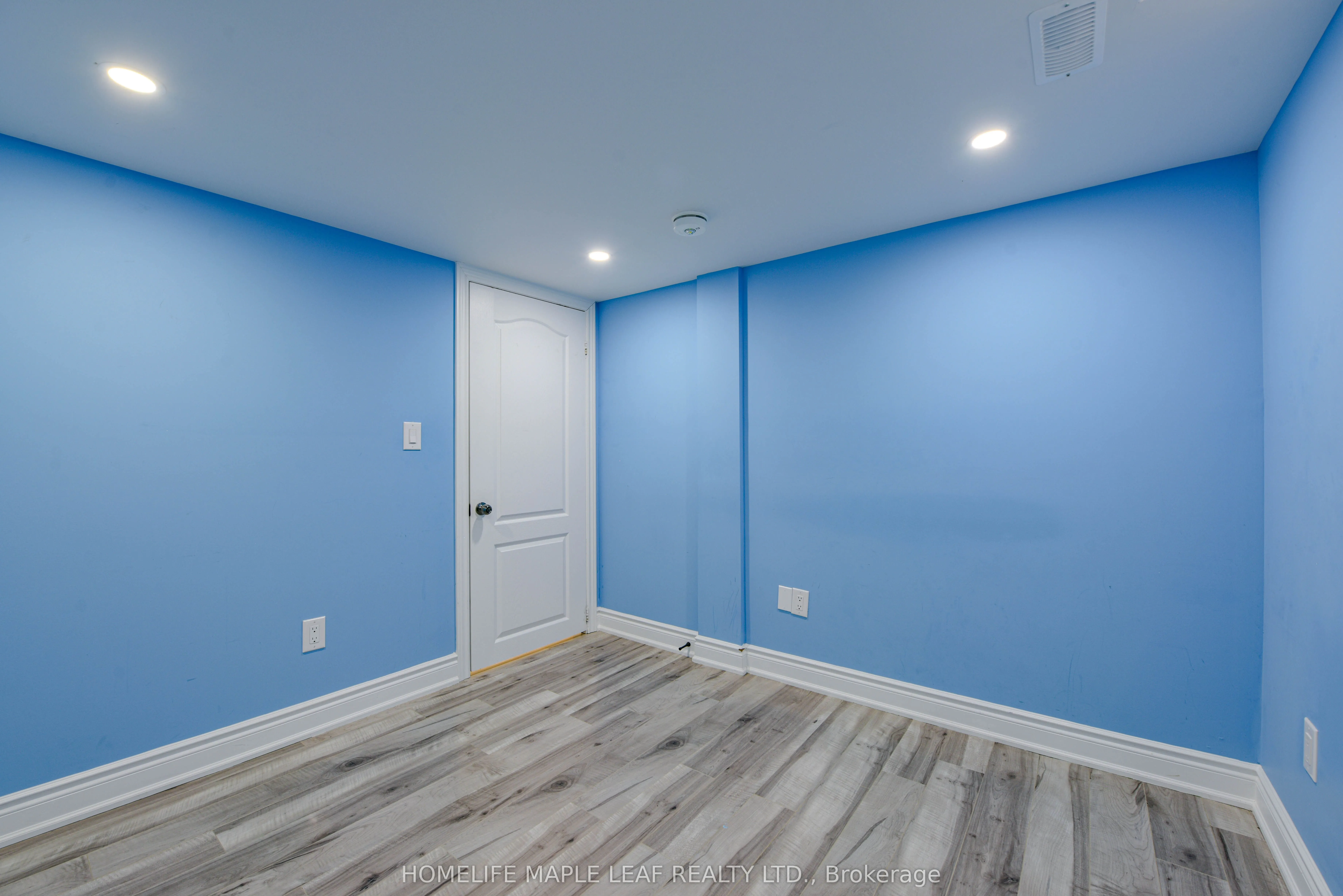 15 Orangeblossom Trail, #Basement