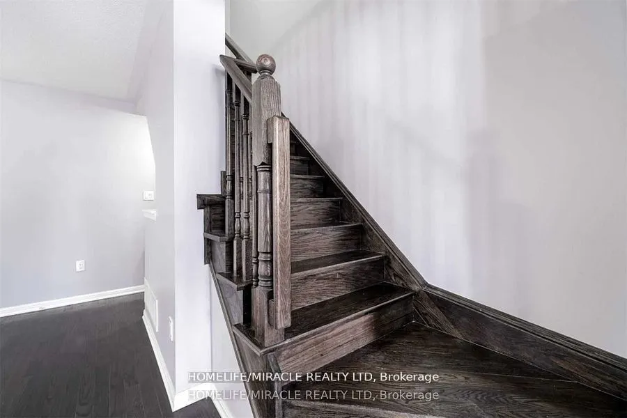43 Colonel Frank Cheng Crescent