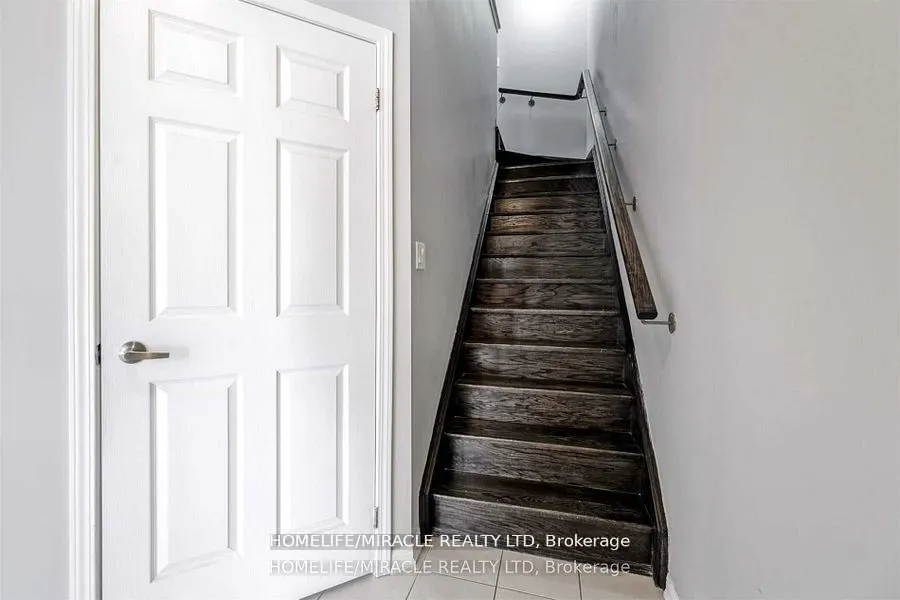 43 Colonel Frank Cheng Crescent