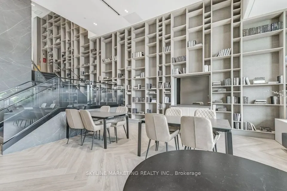 2450 Old Bronte Road, #449