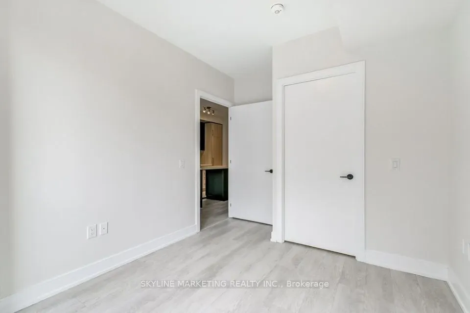 2450 Old Bronte Road, #449