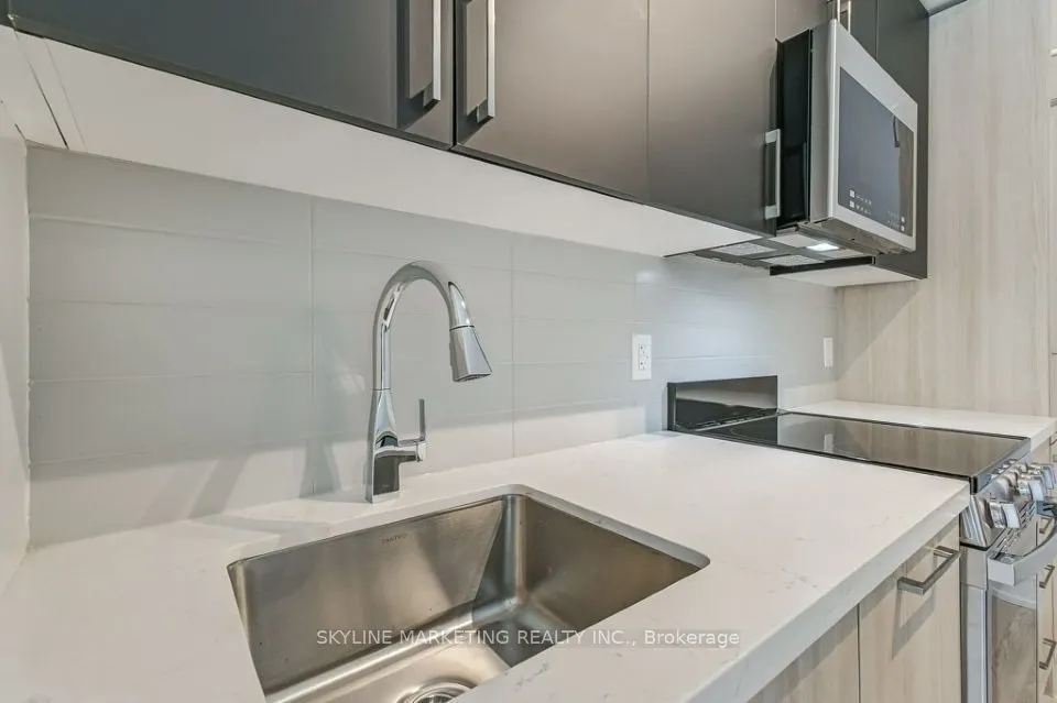 2450 Old Bronte Road, #449