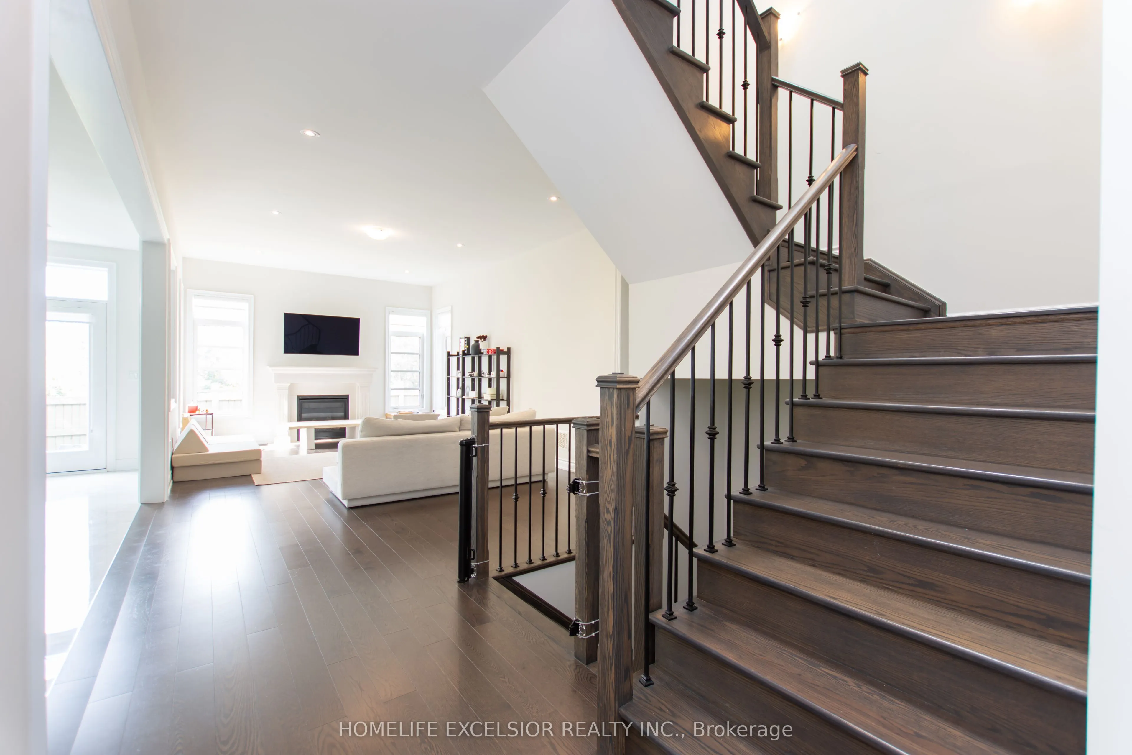 3128 Parsonage Crescent