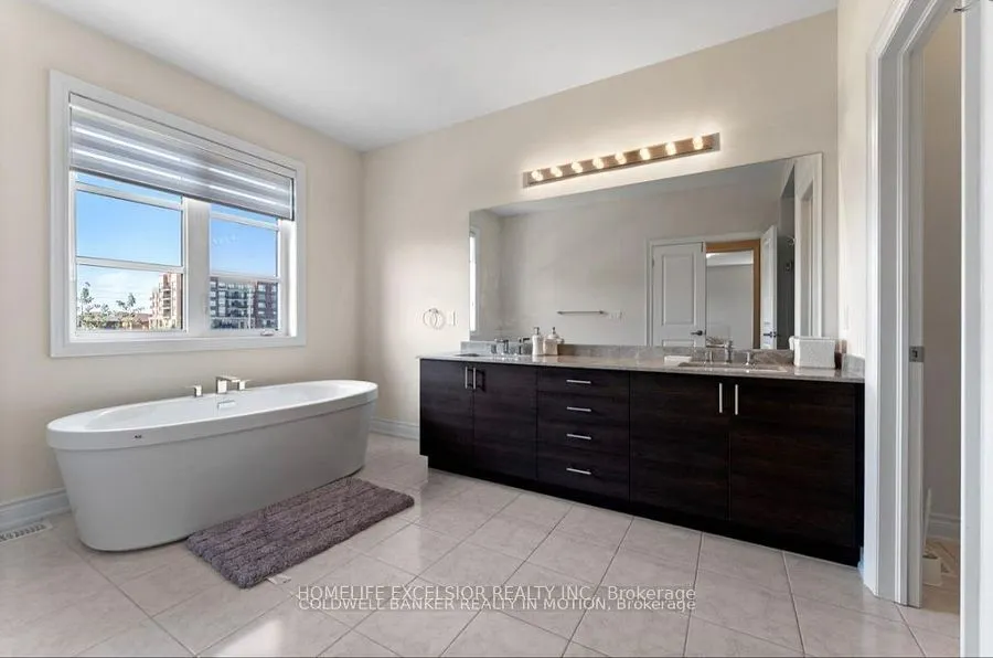 3128 Parsonage Crescent