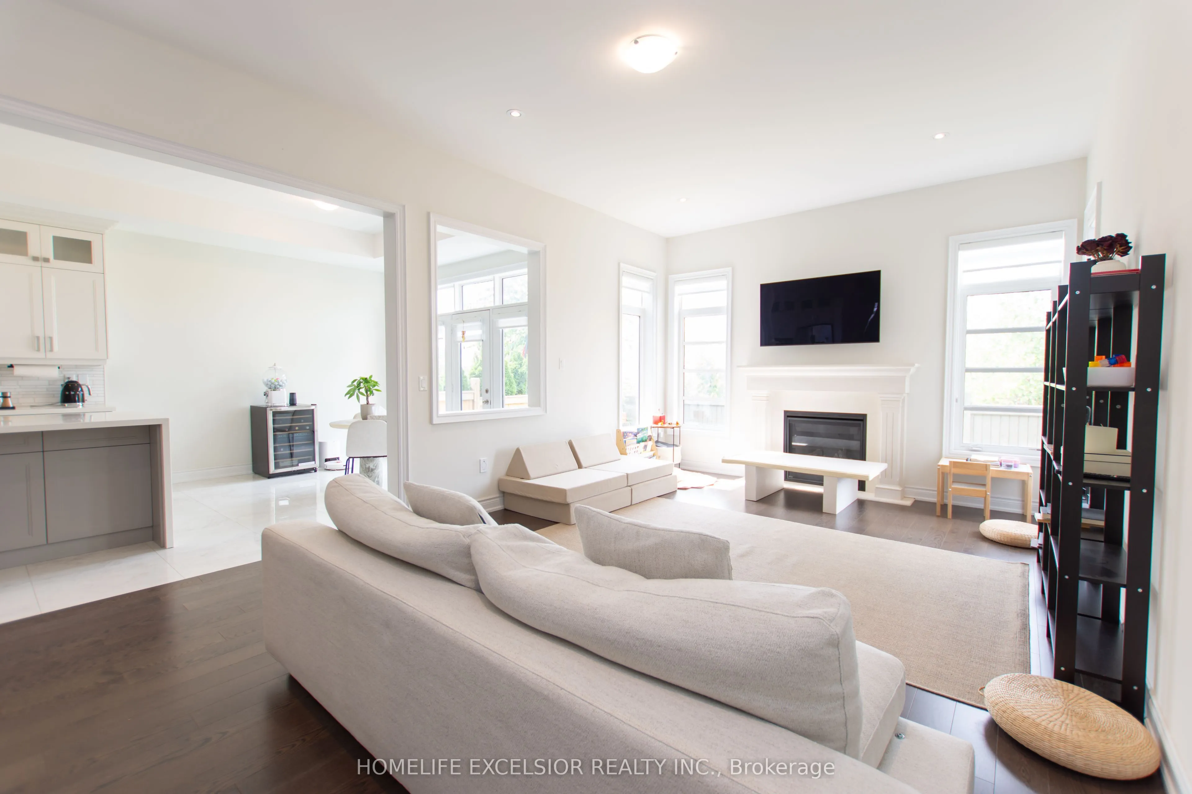 3128 Parsonage Crescent