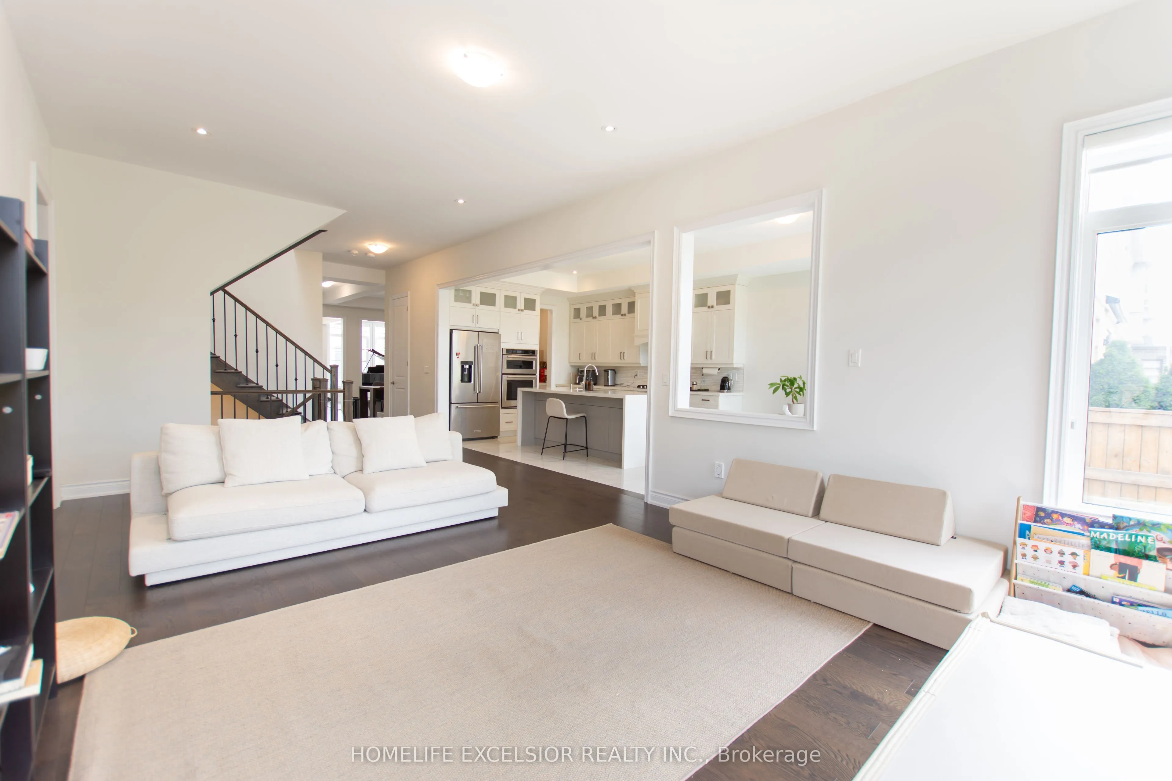 3128 Parsonage Crescent