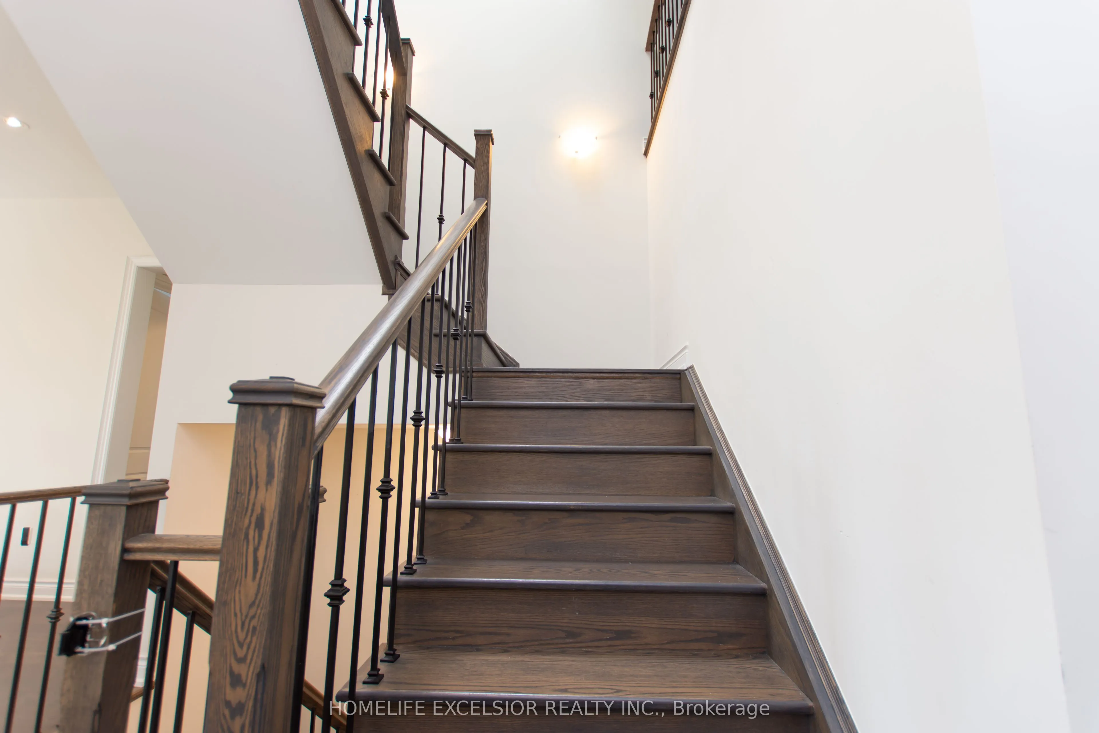 3128 Parsonage Crescent