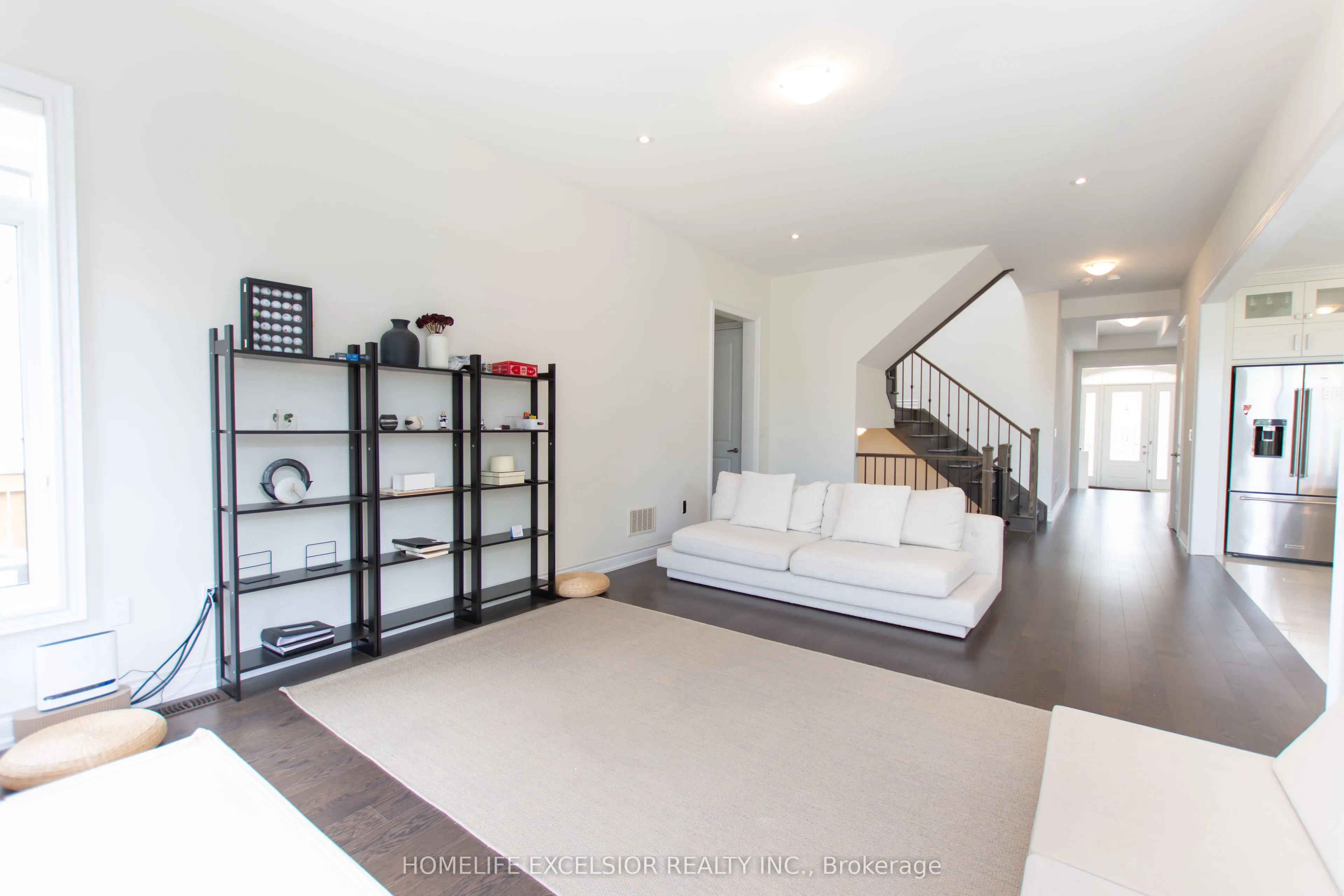3128 Parsonage Crescent