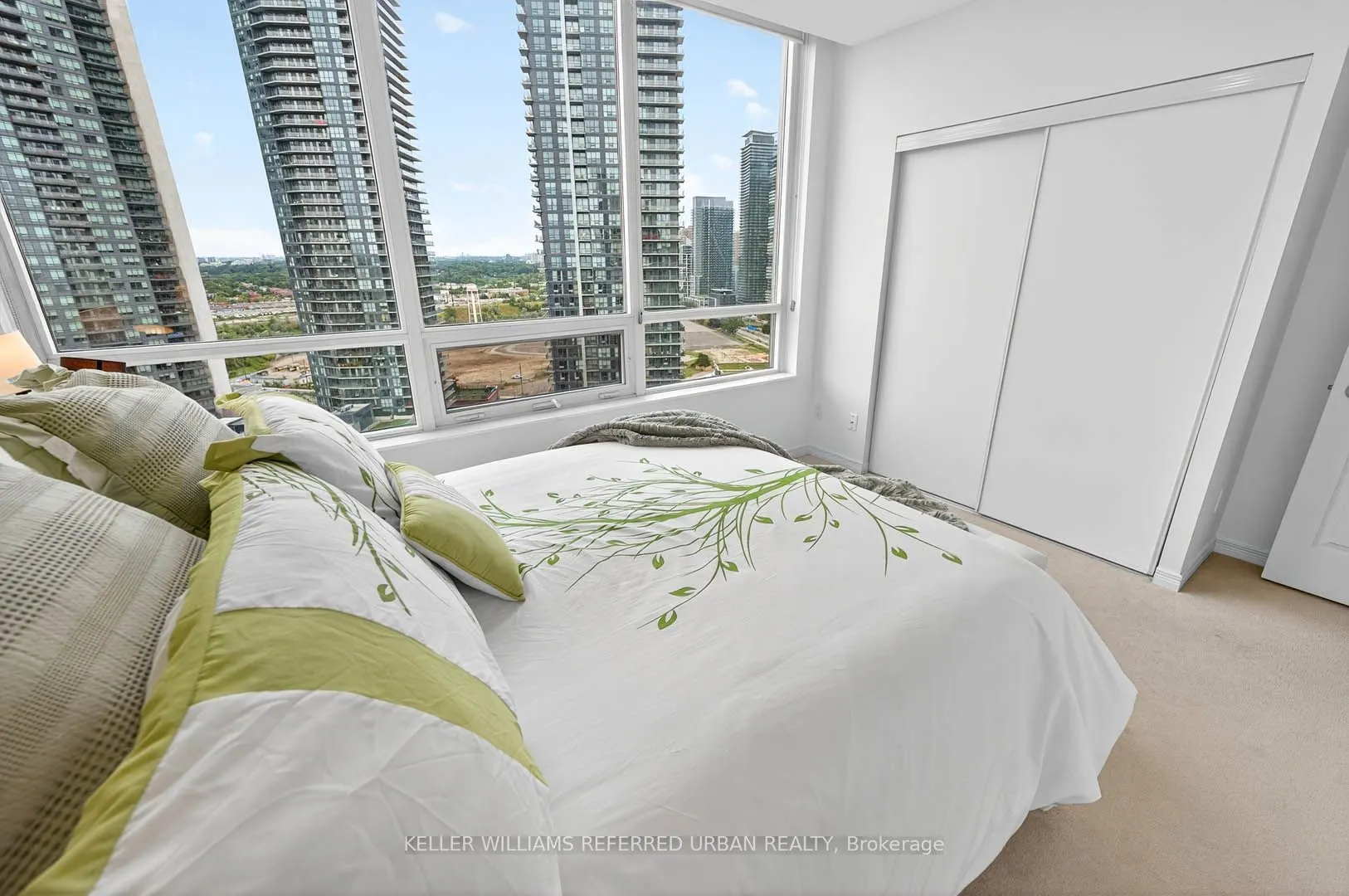 15 Legion Road, #2305