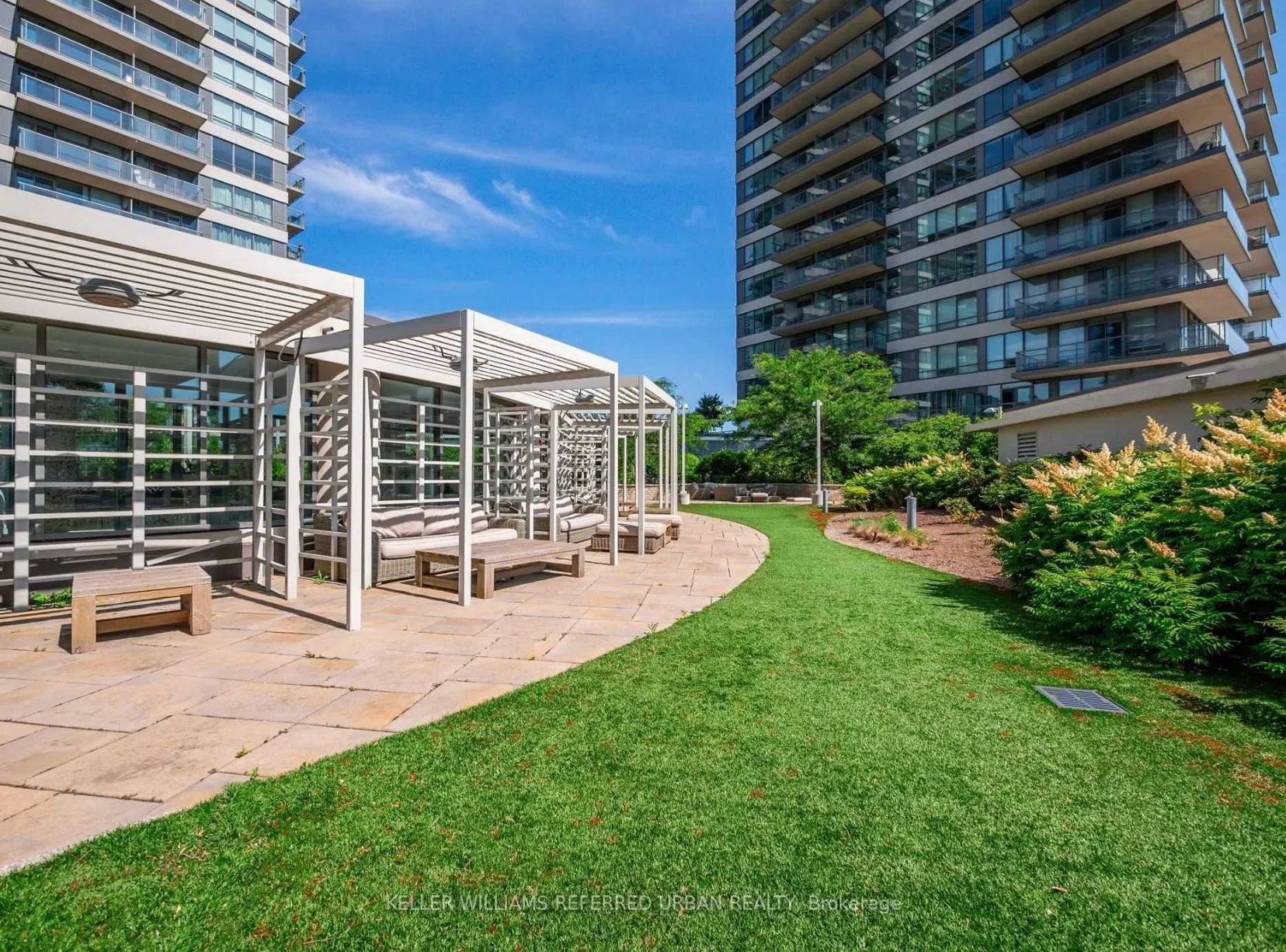 15 Legion Road, #2305